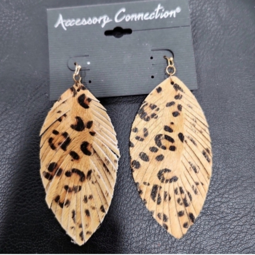 LEOPARD PRINT FEATHER EARRINGS